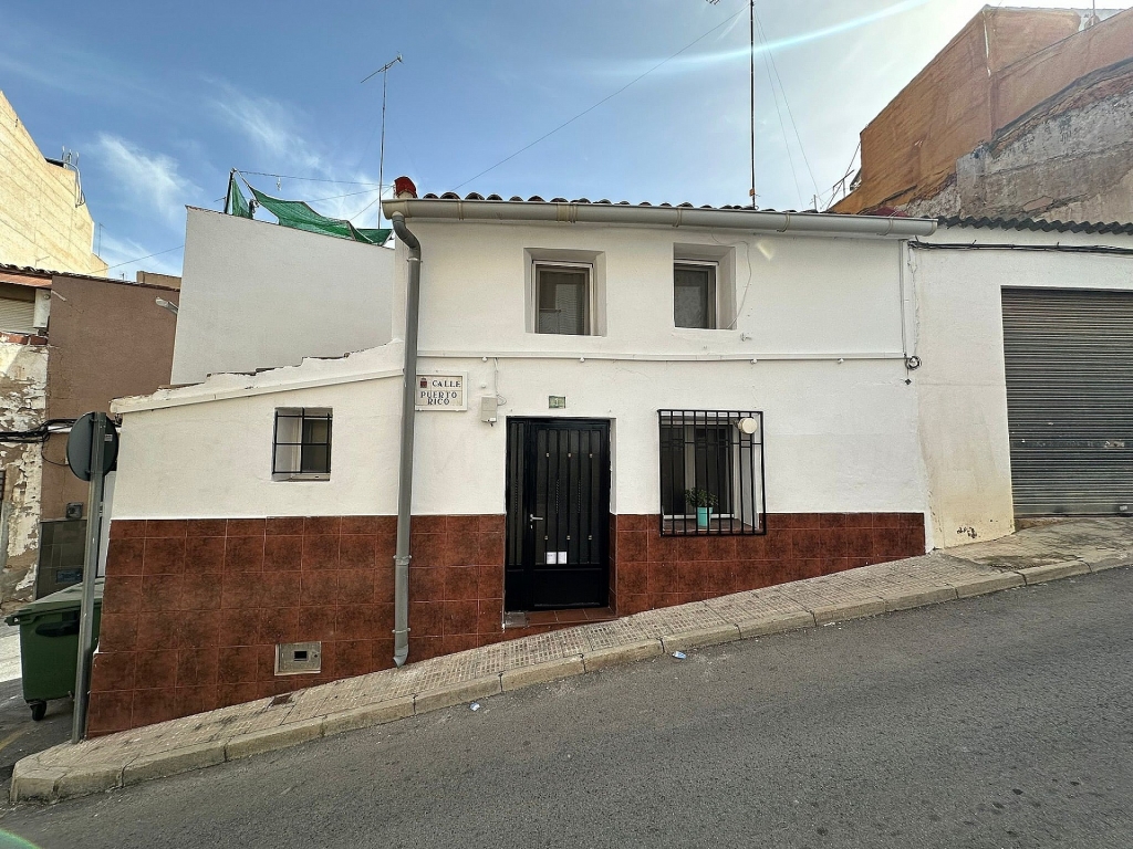 3 Bedroom 1 Bathroom Townhouse in Yecla