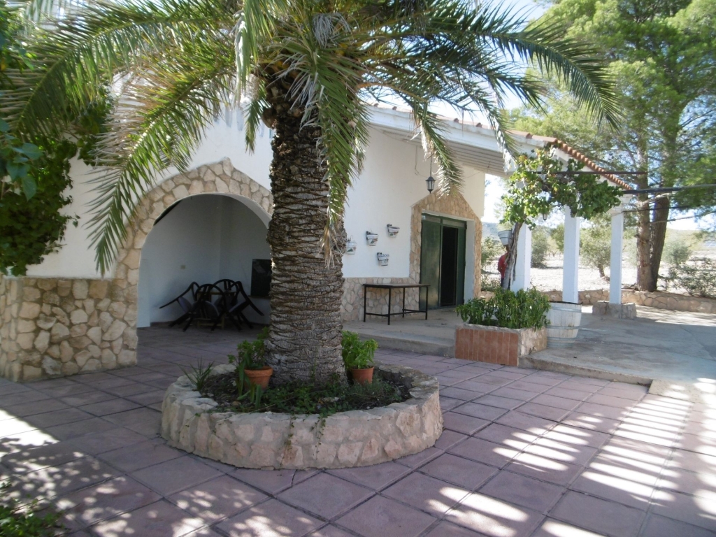 3 Bedroom 1 Bathroom Detached Villa in Yecla