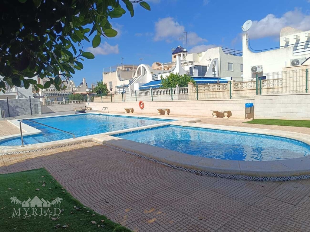 2 Bedroom 2 Bathroom Town House in Torrevieja