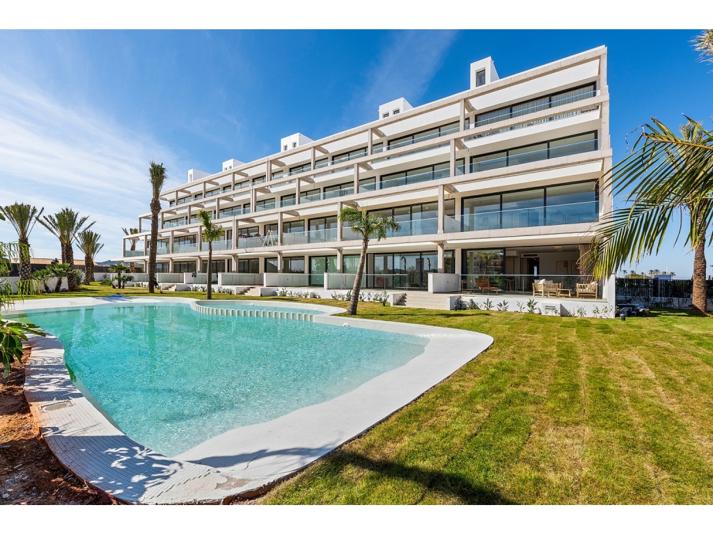 2 Bedroom 2 Bathroom Apartment in Mar de Cristal