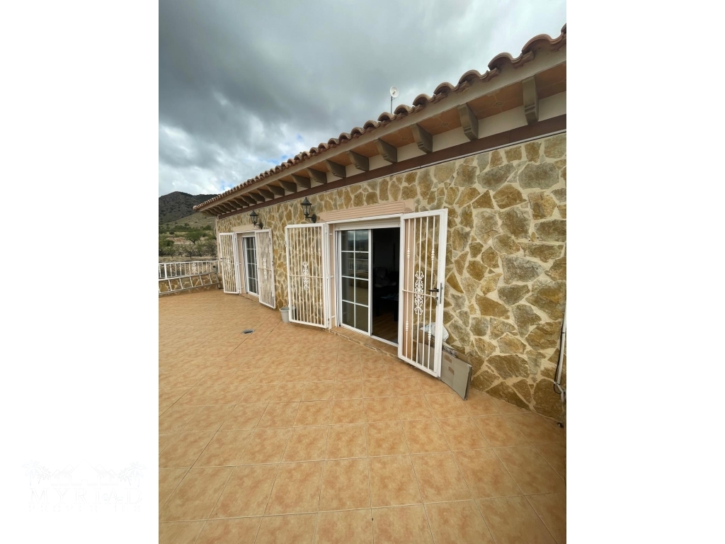 04c02ea3-a439-493a-88d5-db9fdefb76a5