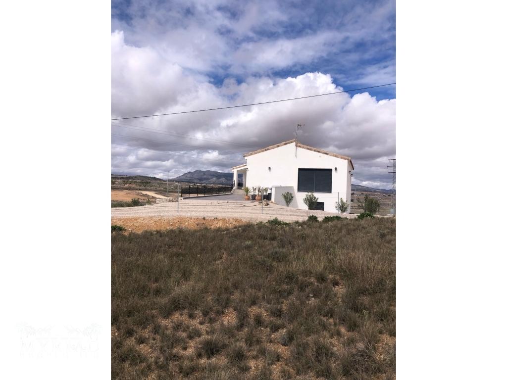 3b697673-299f-4bf9-ad44-228cafb7a9f9