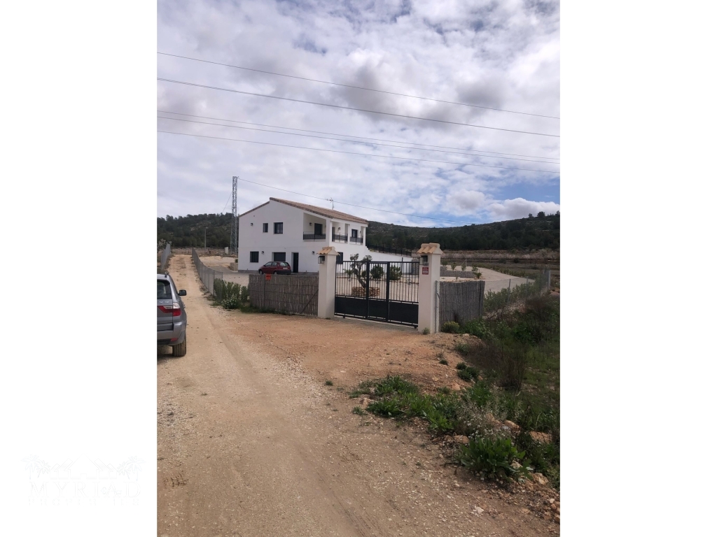 886c5a8b-0603-4939-a867-77948e9205a9