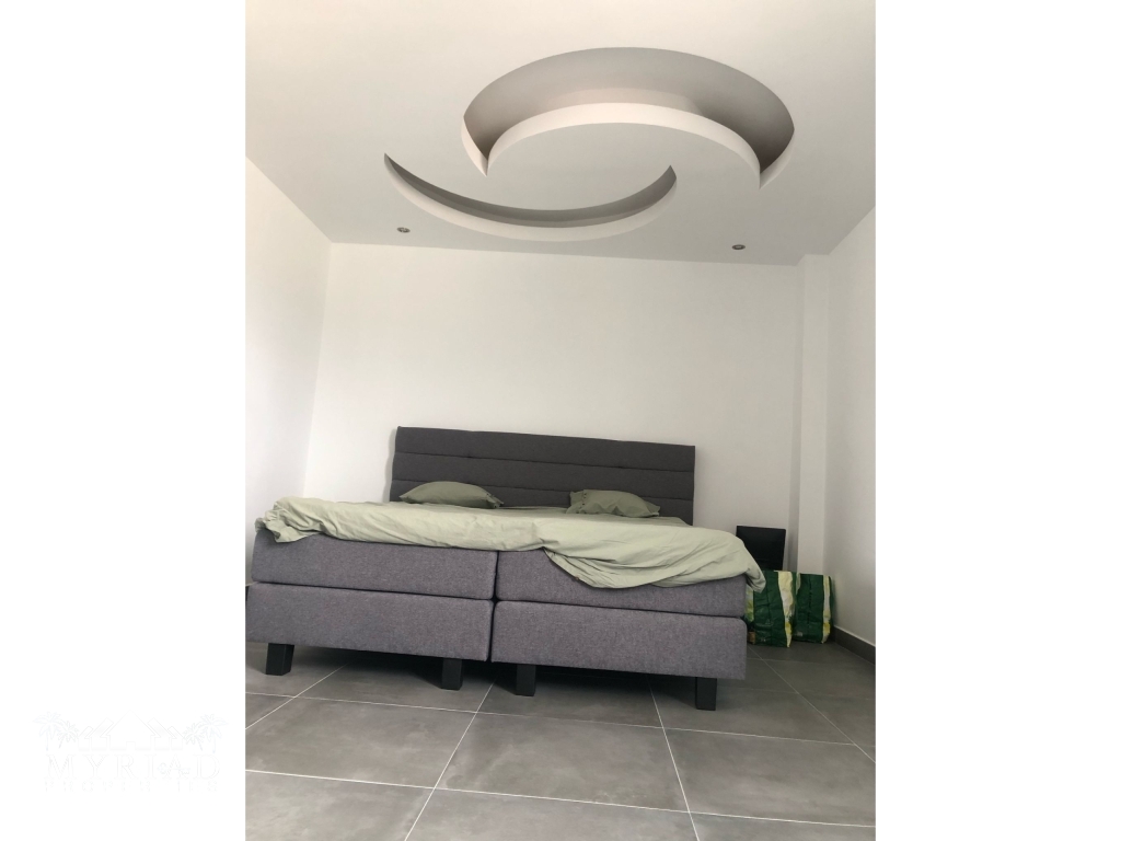 b2f91b5e-7707-4593-b4e5-7f473bd1dcbc