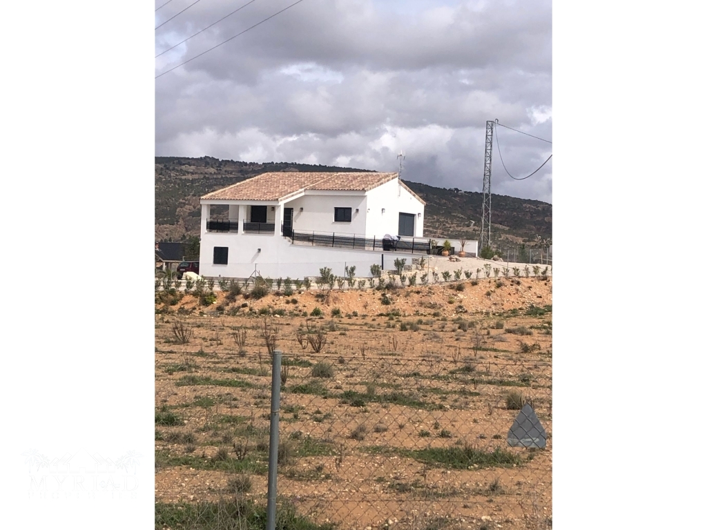 e3ff929f-d260-414b-b6ca-c22957fa58b9