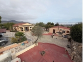 12-11889/6335, 5 Bedroom 3 Bathroom Villa in Sax