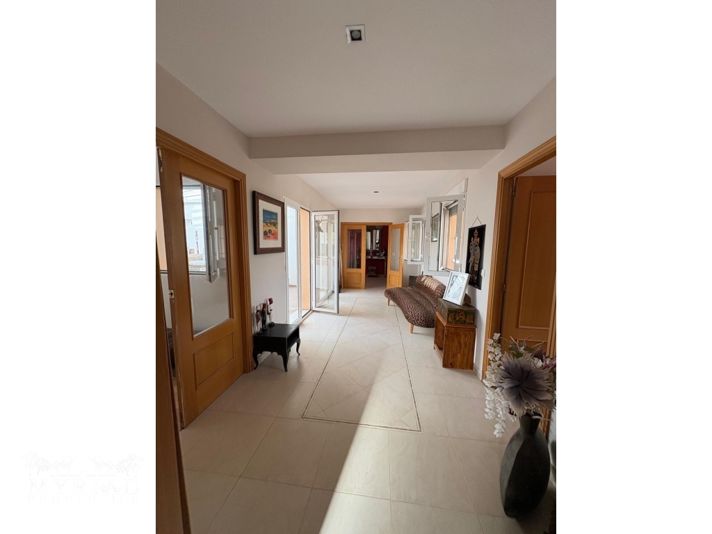 18ddbd2b-5fee-4708-9569-f1b1e439e39c