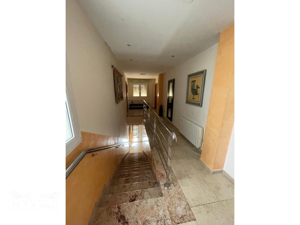 46f9878c-9144-4346-b9bb-1b3001d81c33