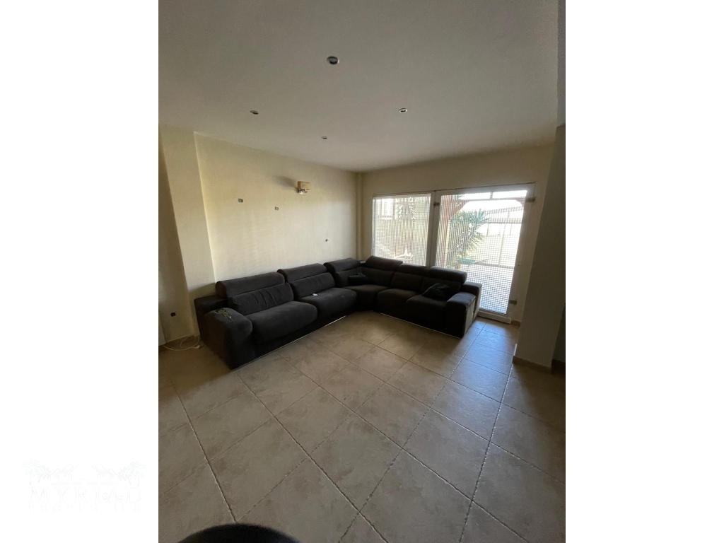 6905e6ff-524f-42d0-aebd-ab65f826141d