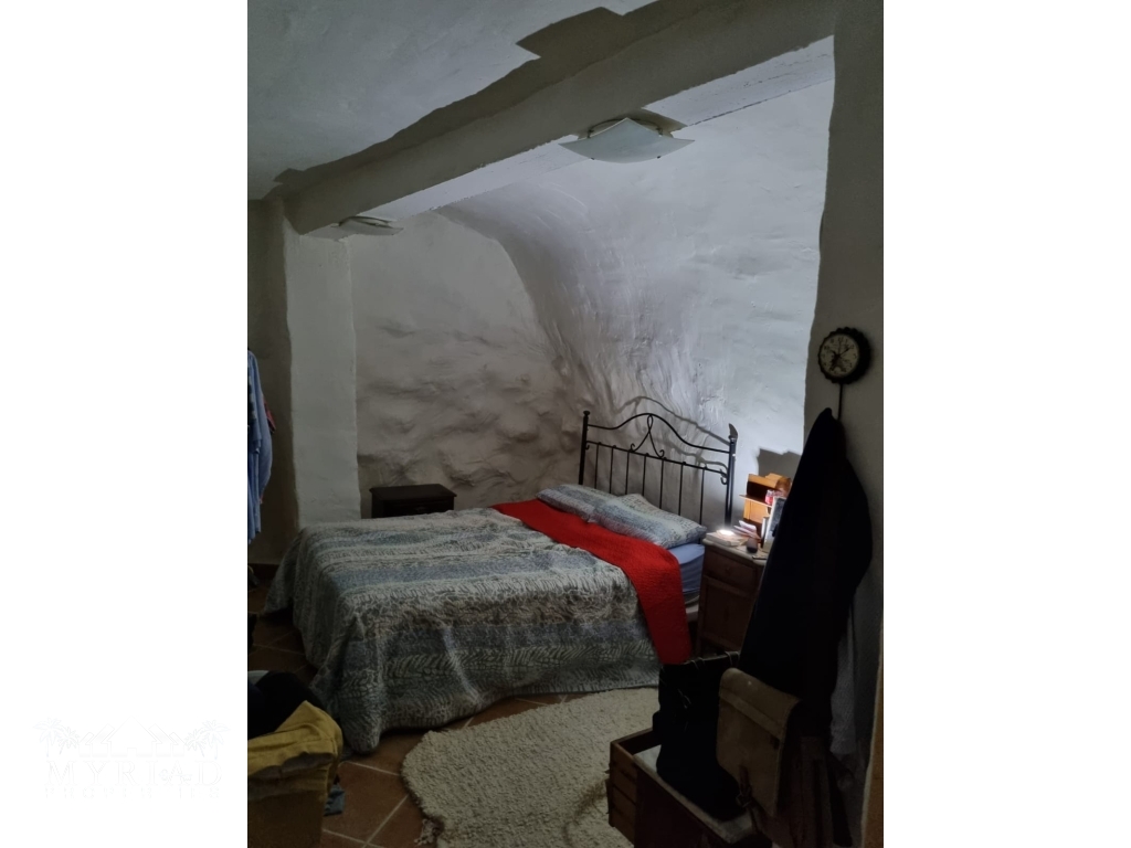 cb2e516a-d446-48f4-a3f1-ac4b716fac85