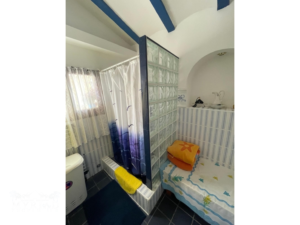 b663e6d8-e23d-451d-b85a-09474abaa5b1