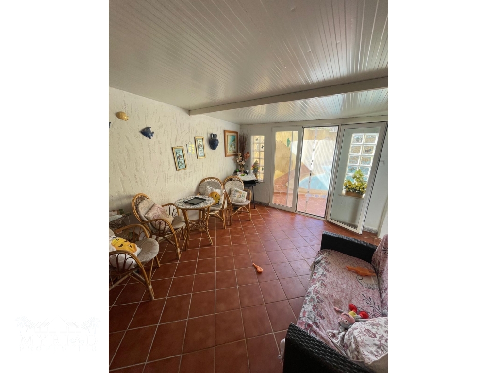 e59512d4-fef5-48c5-b783-bd0a67ac82c7