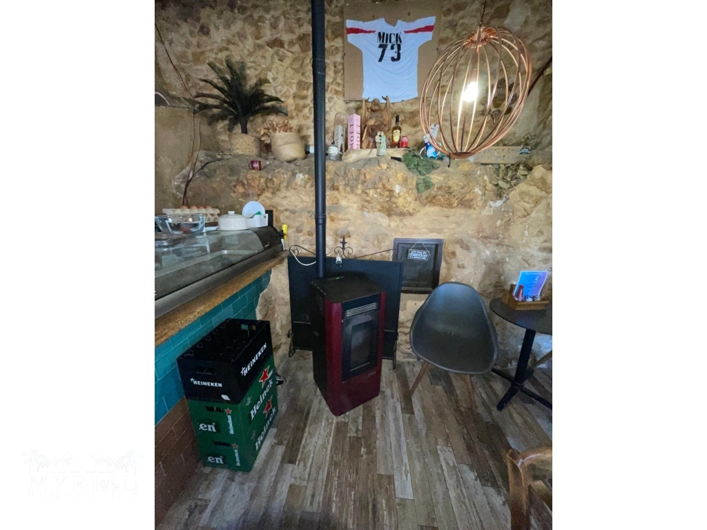 f12c9669-21d8-4962-a928-1669040ee76f