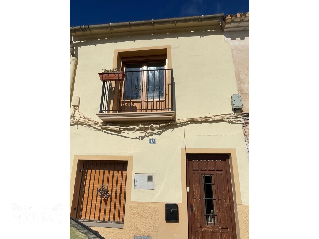 3 BED 2 BATH RENTAL IN PINOSO 