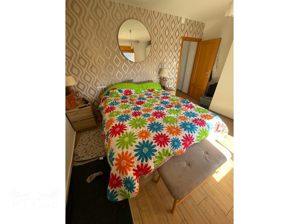 1effddf7-3f5c-4ec7-b605-4c5030e54be3