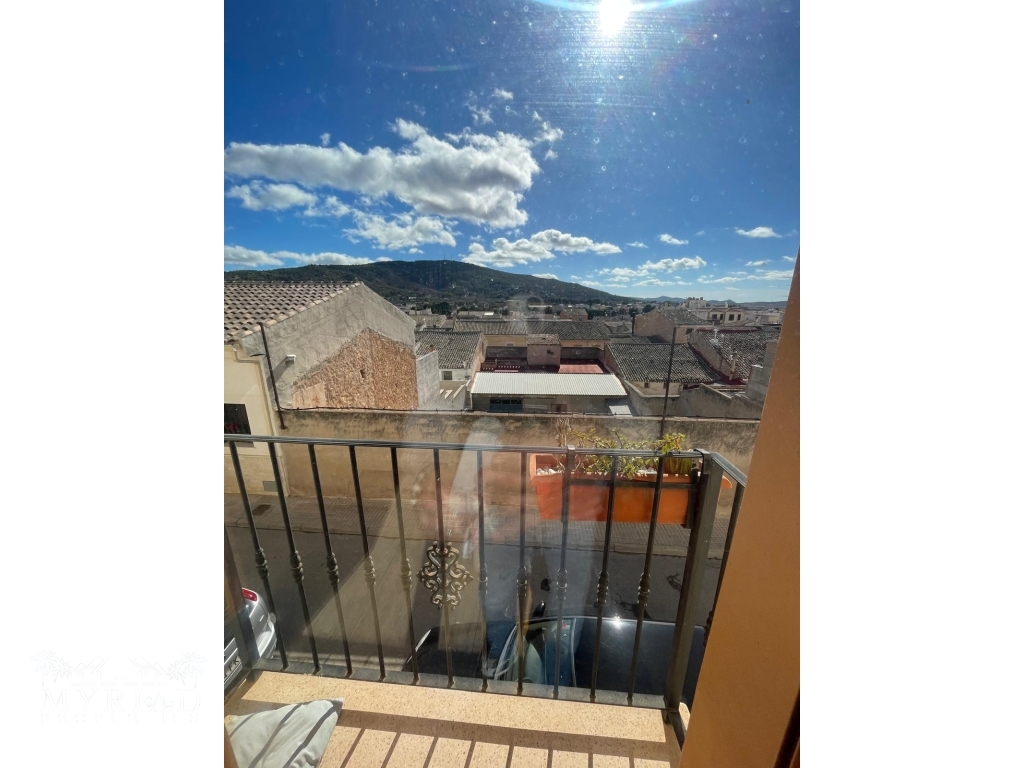 53fbb745-32dc-45ce-8e36-1a42dbe6b815