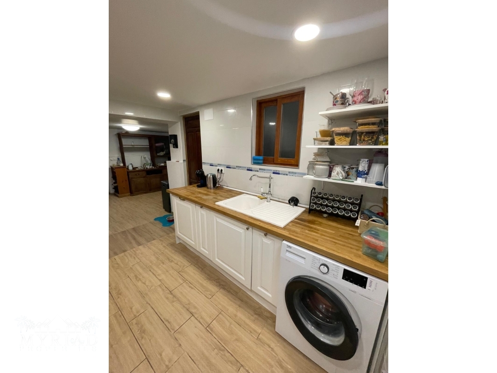 ab3f6c3a-d1fa-464b-aab3-ed1699b4eb03