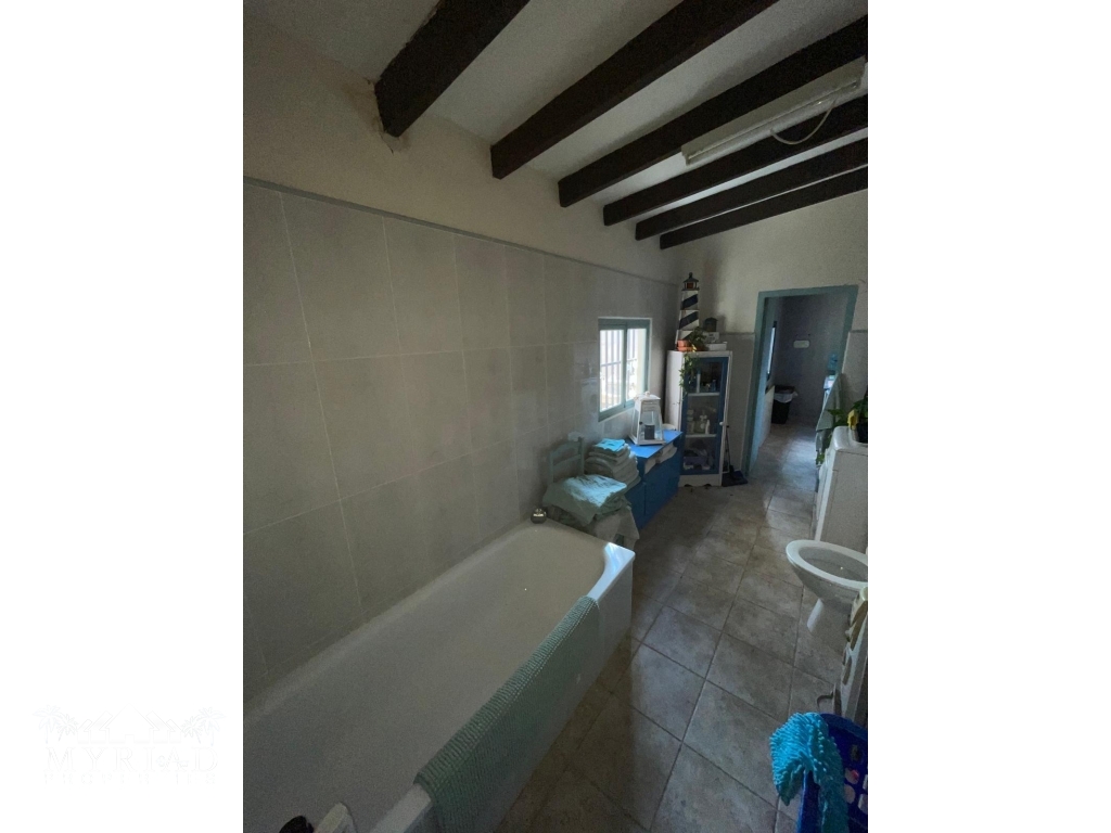 4c53e2d0-1395-4e85-8fe8-998a1bb3183c