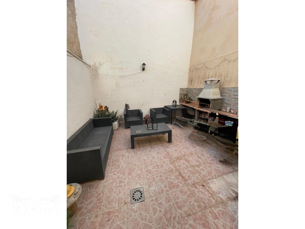 5effba4e-356a-4cf8-9d73-251b801303b1