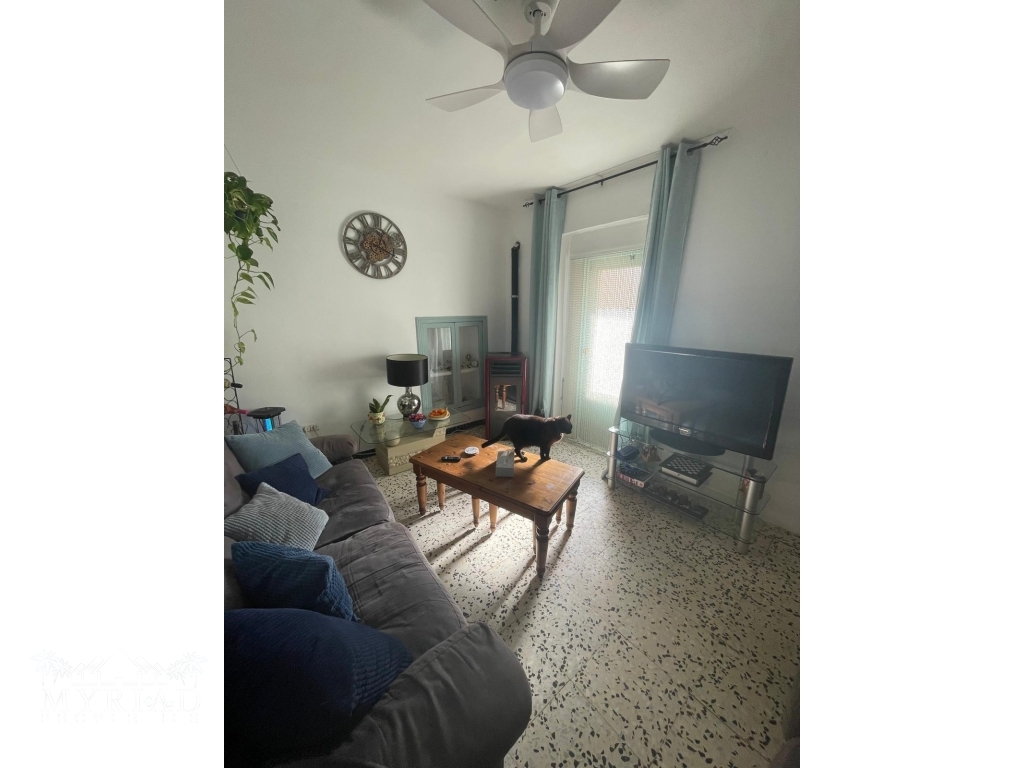 b2590681-7ca1-4f62-bee5-2a38950343a5