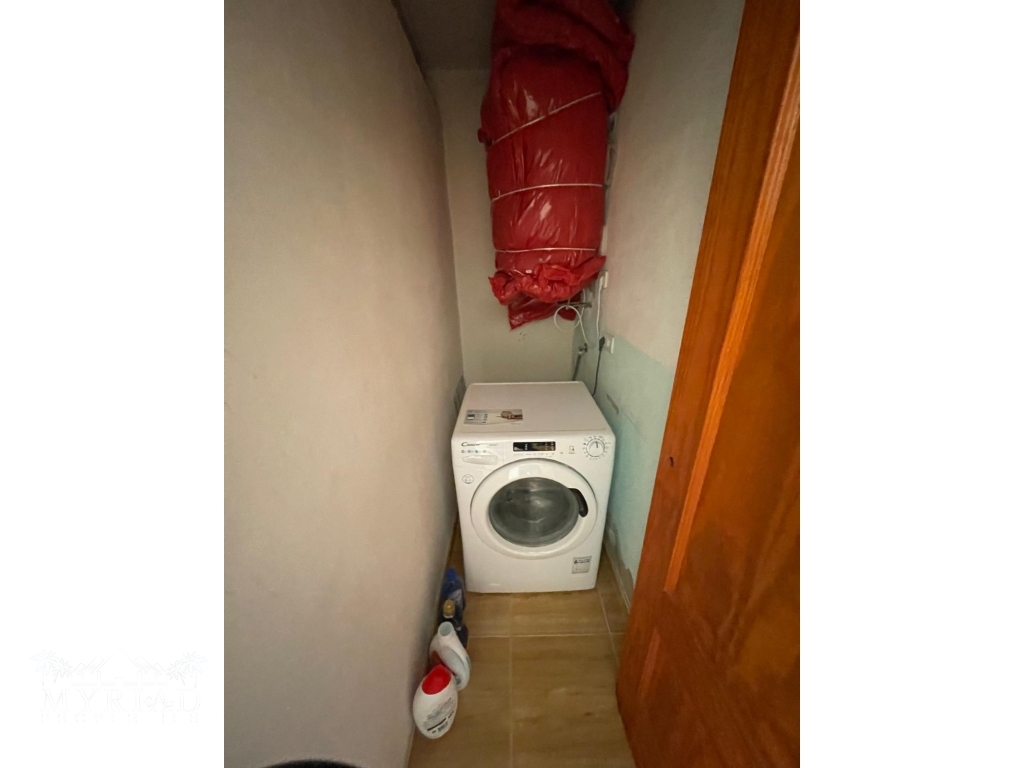 87eaf2a5-4ee8-42ae-b86d-944fe75e2c9e