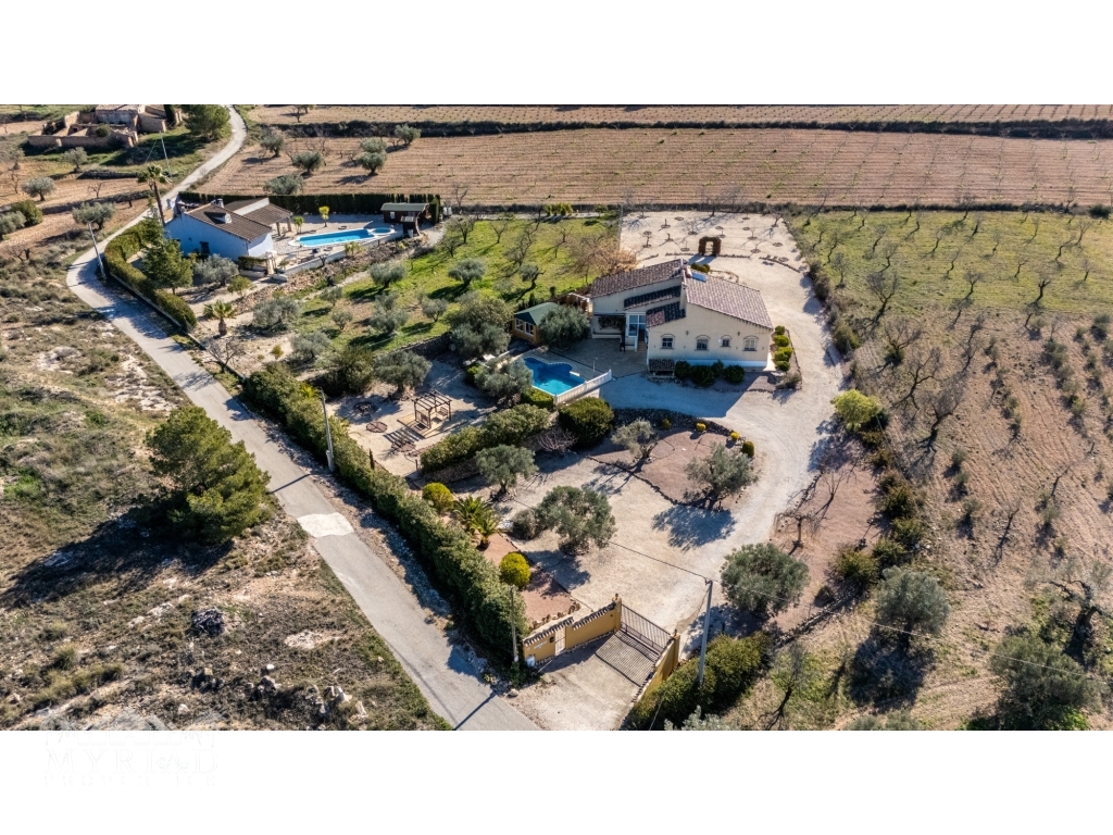 3 Bedroom 2 Bathroom Finca - Country Property in La Zarza