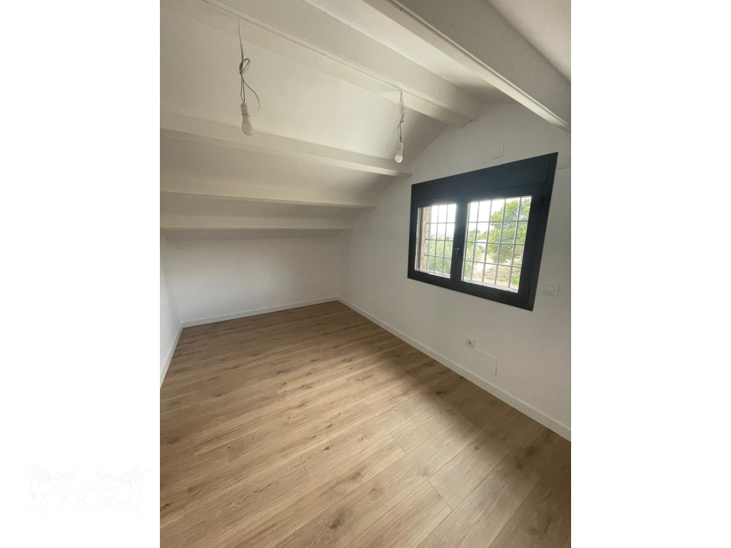 c854e3a5-224e-44e9-ad30-fd3952c87e77