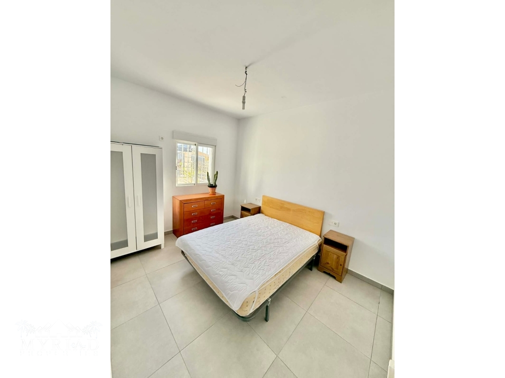 1ec5fd85-7602-4186-a386-e294874d9f32