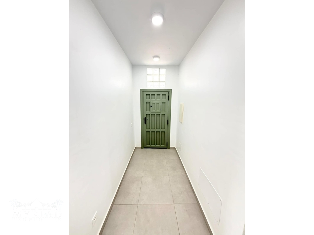 d93d6db8-7aa2-4650-a318-7f348aea6de8