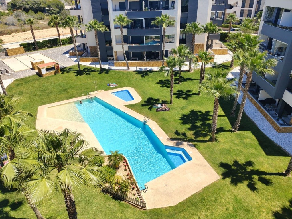 3 Bedroom 2 Bathroom Apartment / Flat in Los Altos